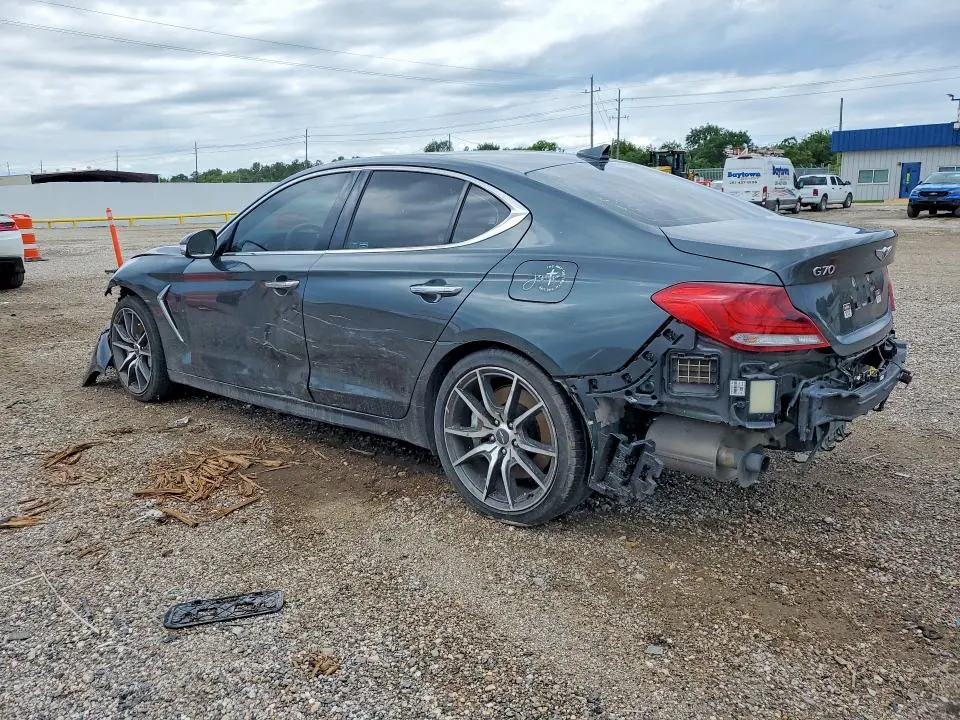 GENESIS G70 2019 VIN KMTG34LE2KU014855