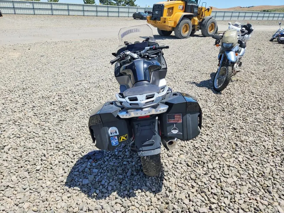 BMW MOTORCYCLE 2022