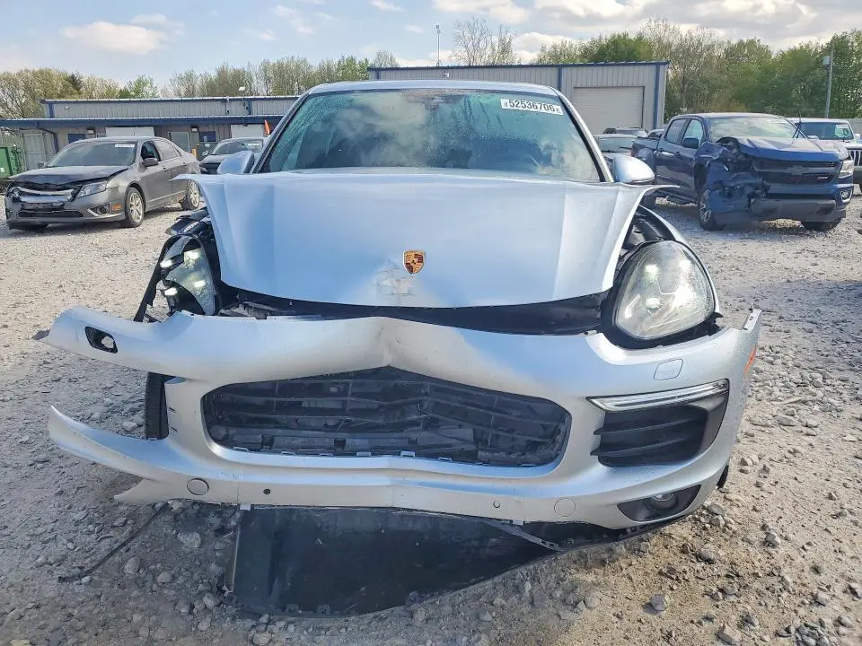 PORSCHE CAYENNE 2017 VIN WP1AA2A23HKA86481