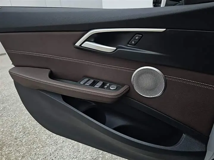 BMW 1 Series 2023 2023款 125i M运动曜夜版