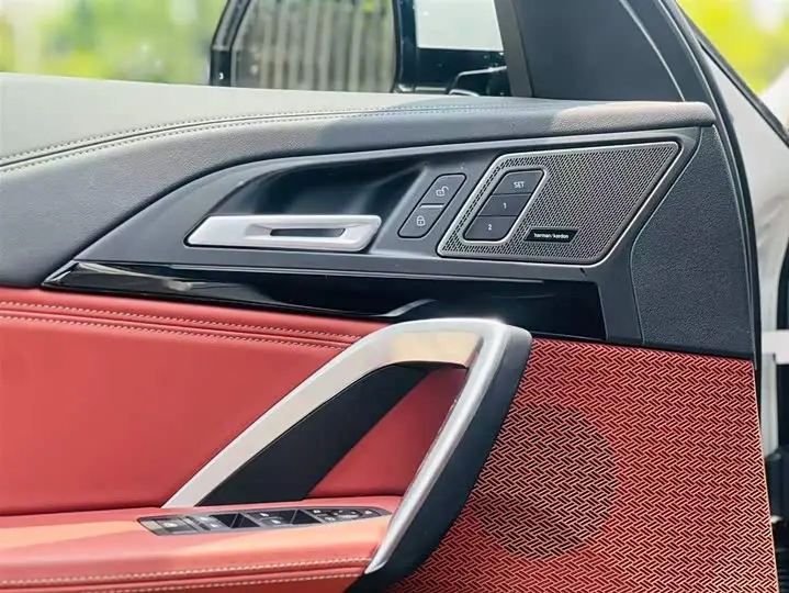 BMW X1 2025 2025款 sDrive25Li X设计套装