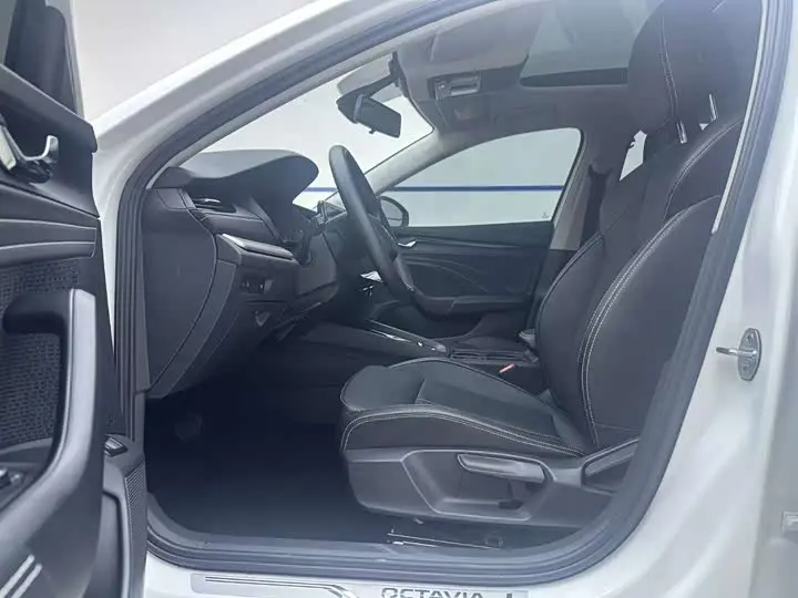 Skoda Octavia Pro 2023 2023款 改款 PRO TSI280 尊享版