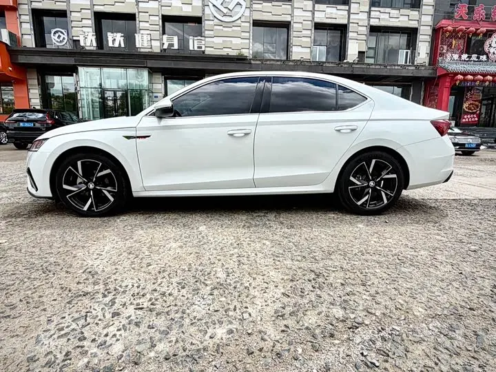 Skoda Octavia Pro 2023 2023款 改款 PRO TSI280 尊享版
