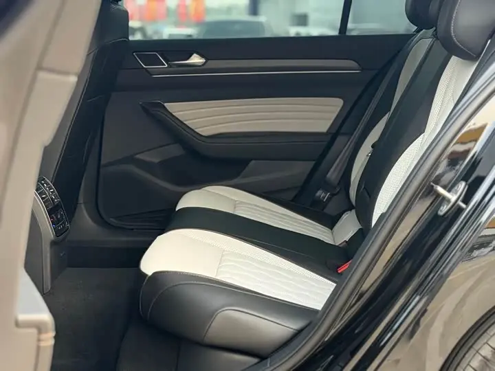 Volkswagen Magotan 2026 2026款 3000万辆甄选款 380TSI DSG豪华型