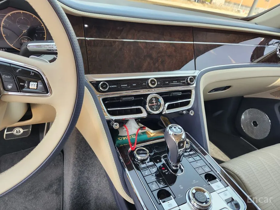 Bentley Flying Spur 2020 4.0