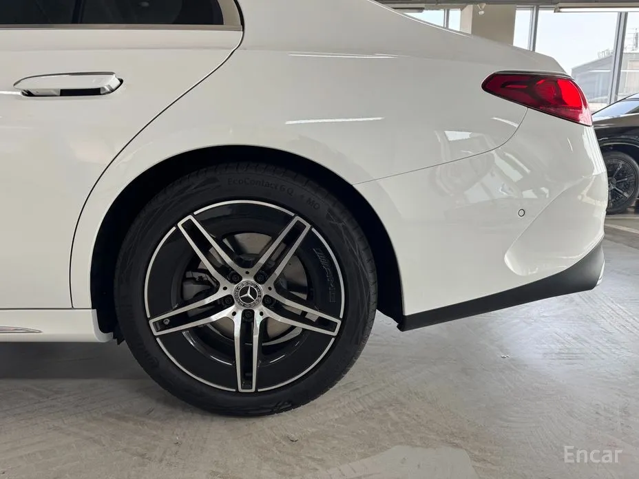 Mercedes-Benz E-Class 2024 E300 4MATIC AMG Line