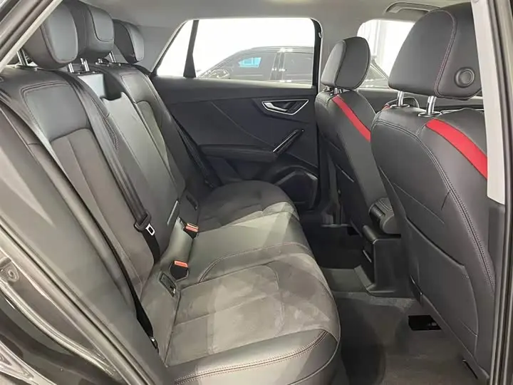 Фото 8 - Audi Q2L