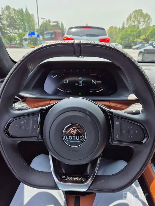 Lotus Emira 2021 3.5
