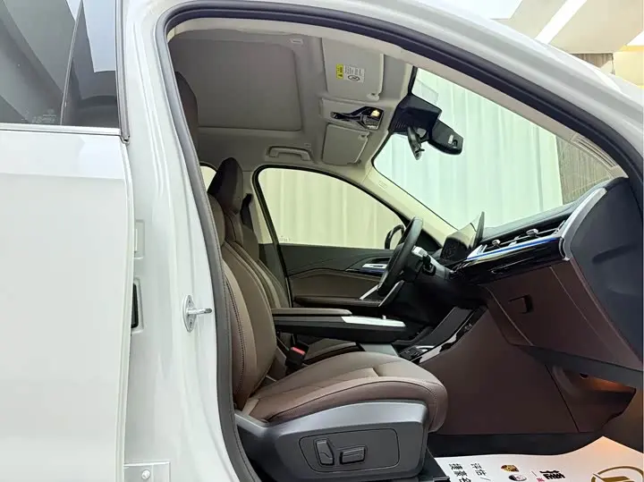 BMW X1 2025 2025款 sDrive25Li X设计套装