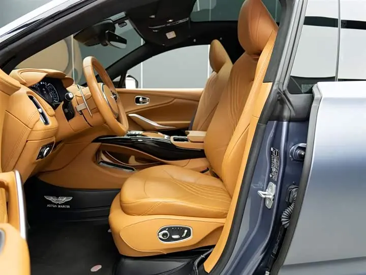 Aston Martin DBX 2024 2024款 4.0T V8