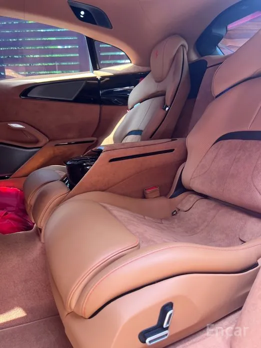 Ferrari Purosangue 2022 6.5 V12