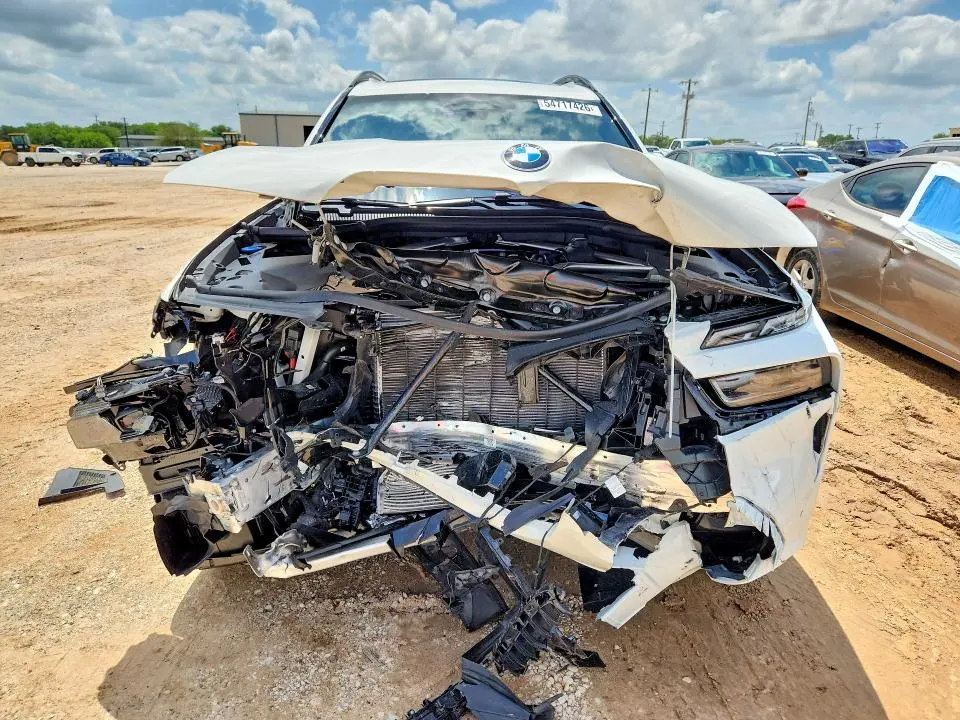 BMW X7 2026 VIN 5UX23EM03T9218133