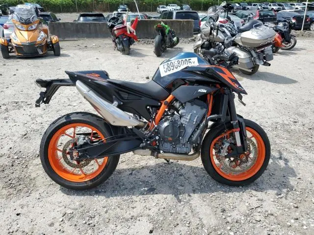KTM 890 DUKE R 2023