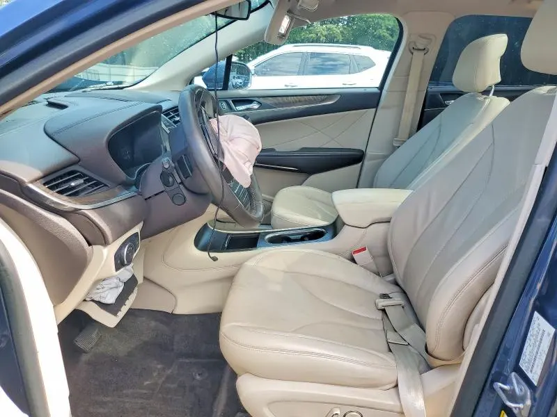 LINCOLN MKC 2018 VIN 5LMCJ3C93JUL07199
