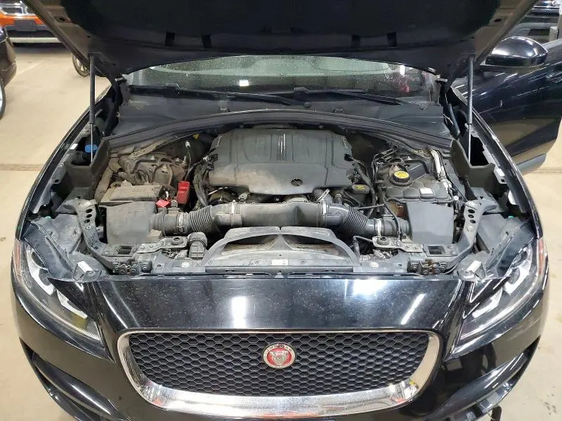 JAGUAR F-PACE 2017 VIN SADCJ2BVXHA880147