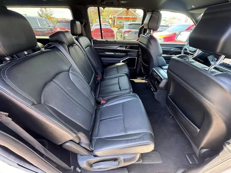 JEEP WAGONEER 2023 VIN 1C4SJSBP9PS557564