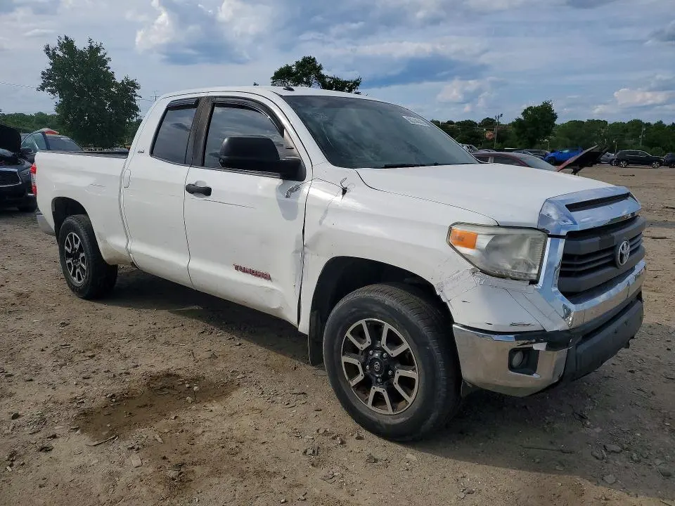 2015 TOYOTA TUNDRA