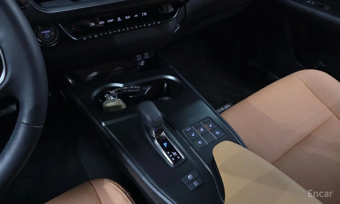 Lexus UX 2024 2.0 2WD