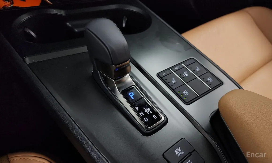Lexus UX 2024 2.0 2WD