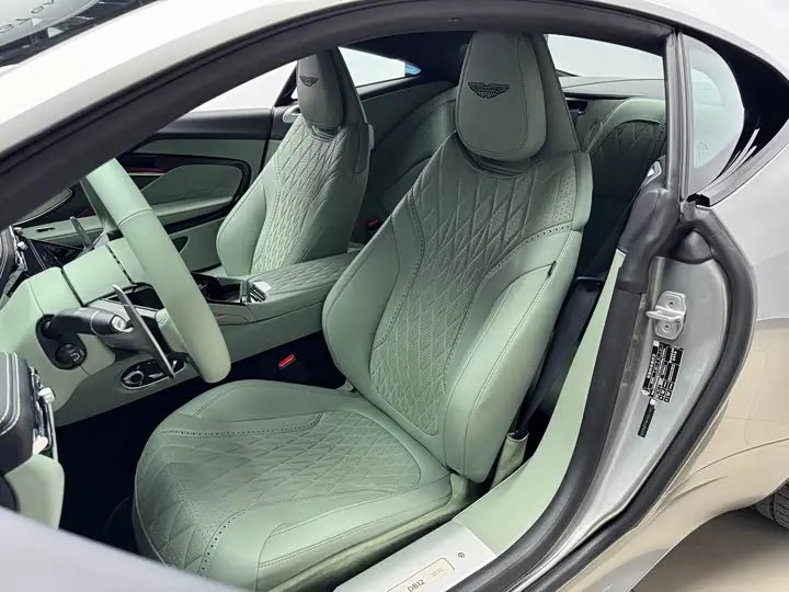 Aston Martin DB12 2023 2023款 4.0T V8 Coupe