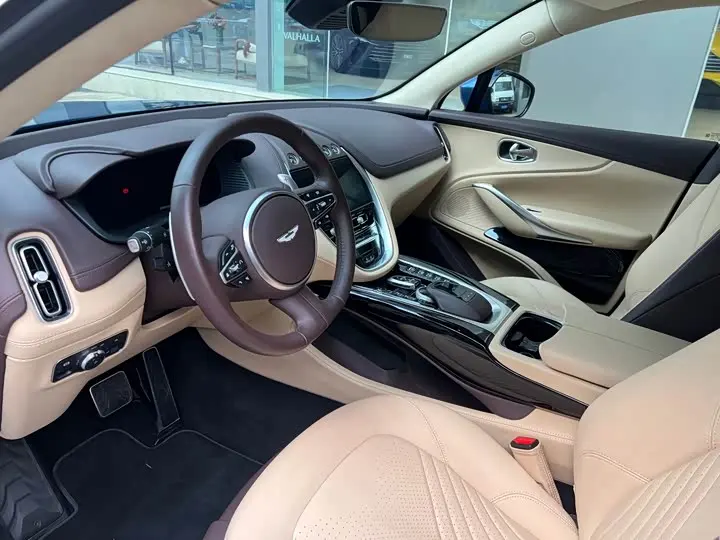 Aston Martin DBX 2024 2024款 4.0T V8