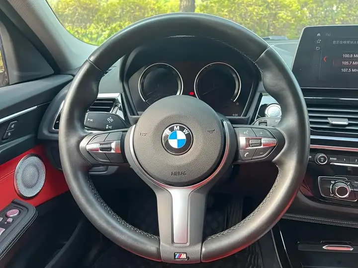 BMW 1 Series 2023 2023款 125i M运动曜夜版