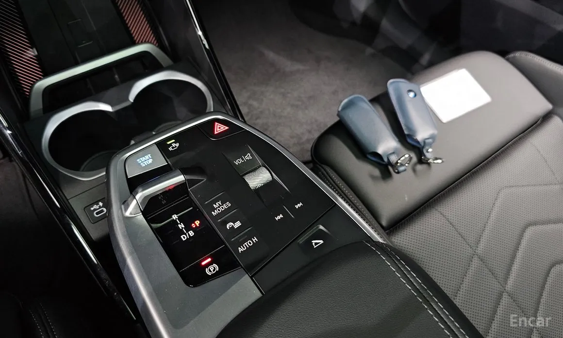 BMW iX2 2025 eDrive 20 M Sport