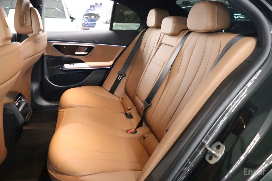 Фото 9 - Mercedes-Benz E-Class