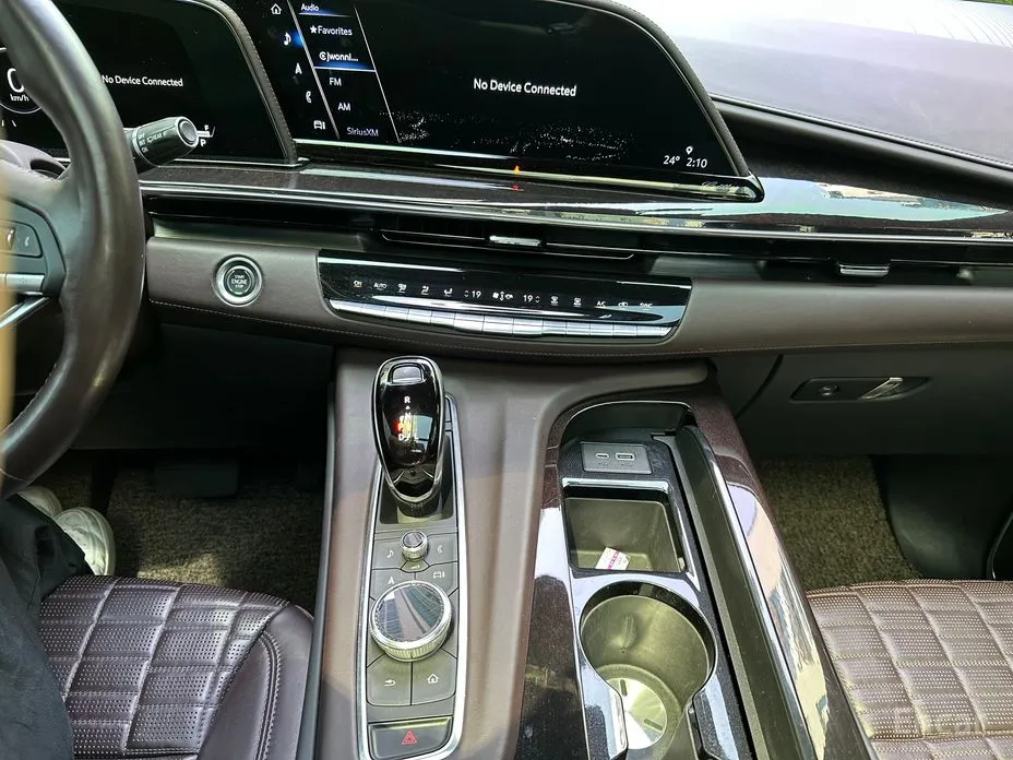 Cadillac Escalade 2021 6.2 ESV