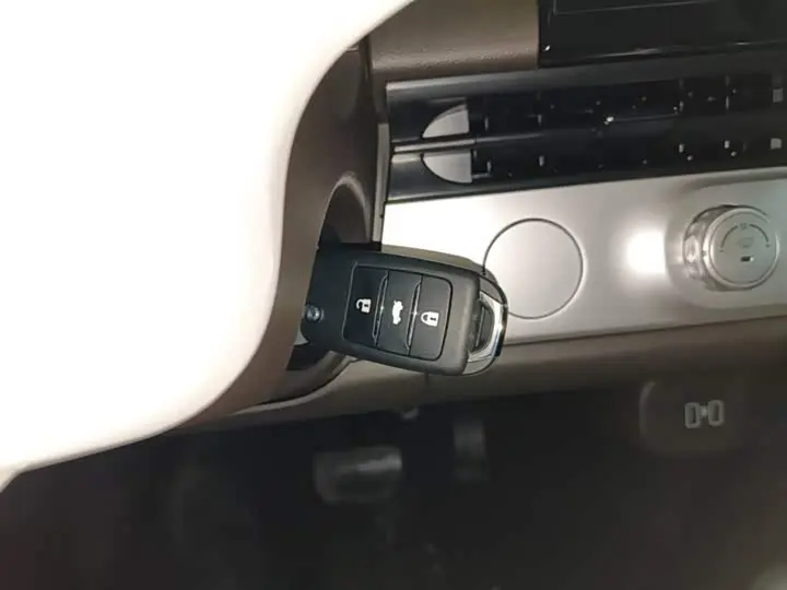 Changan Qiyuan (Nevo) Lumin 2026 2026款 宝藏版 205km 酷爱米 宁德