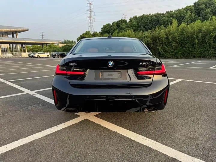BMW 3 Series 2026 2026款 330Li M运动曜夜套装