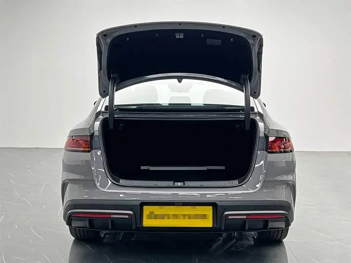 BYD Qin L 2026 2026款 DM-i 210KM超越型