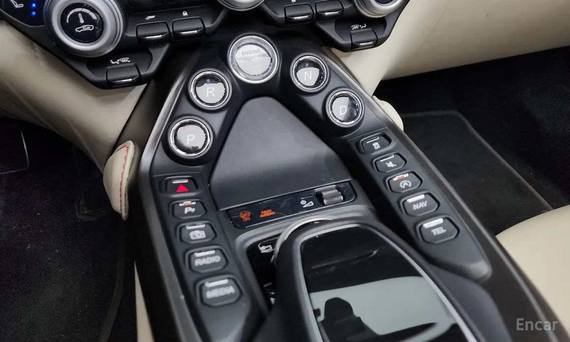 Aston Martin Vantage 2018 4.0 V8 Roadster