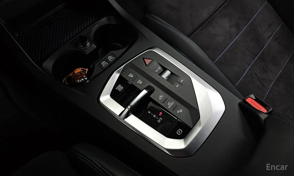 BMW 1 Series 2025 M135 xDrive Pro First Edition