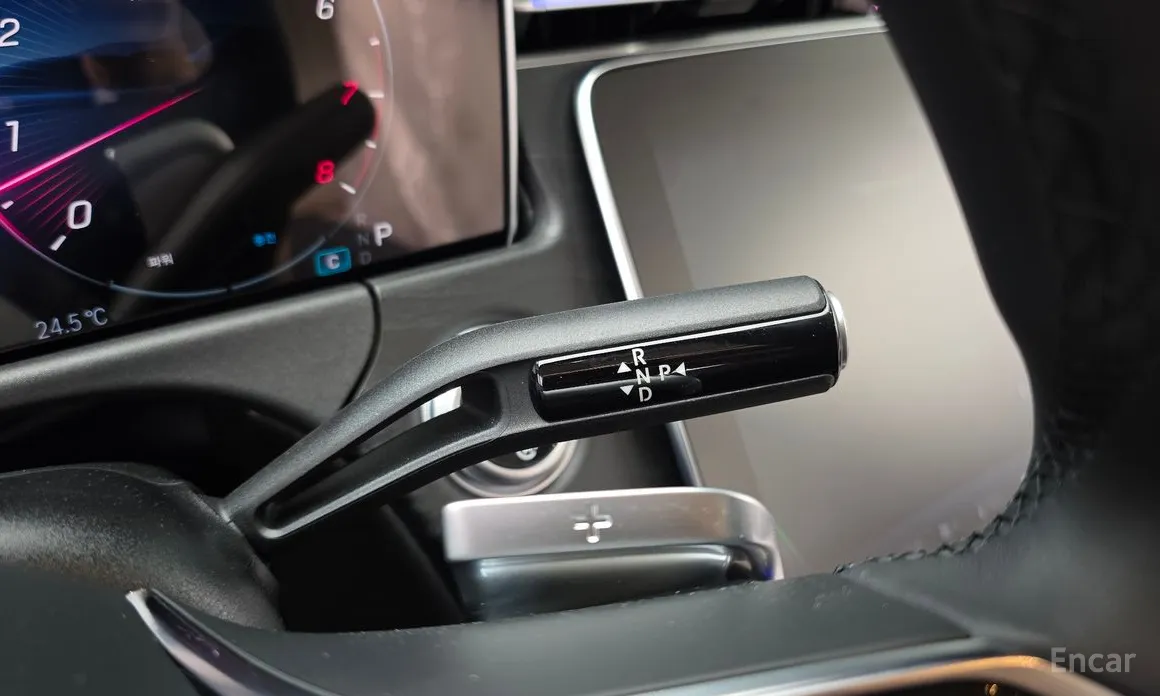 Mercedes-Benz E-Class 2024 E200 Avantgarde