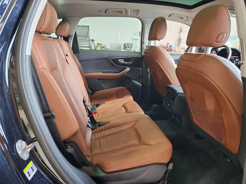 AUDI Q7 2021 VIN WA1LJAF78MD038024