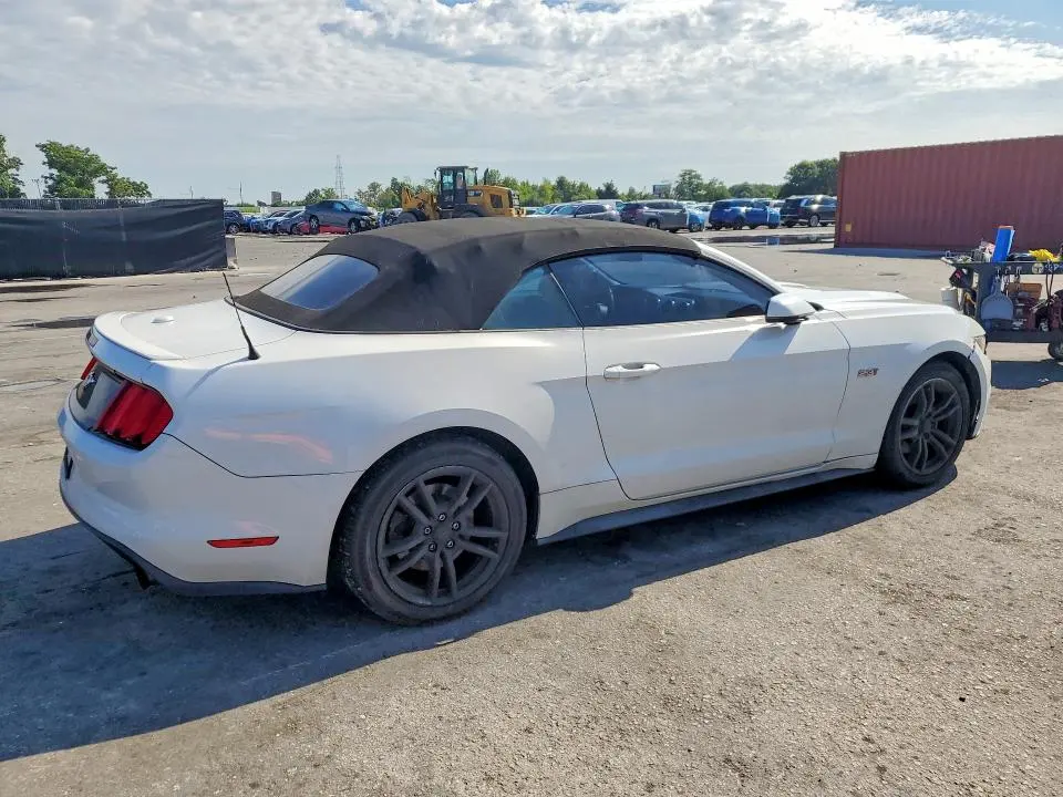 FORD MUSTANG 2015 VIN 1FATP8UH5F5397102