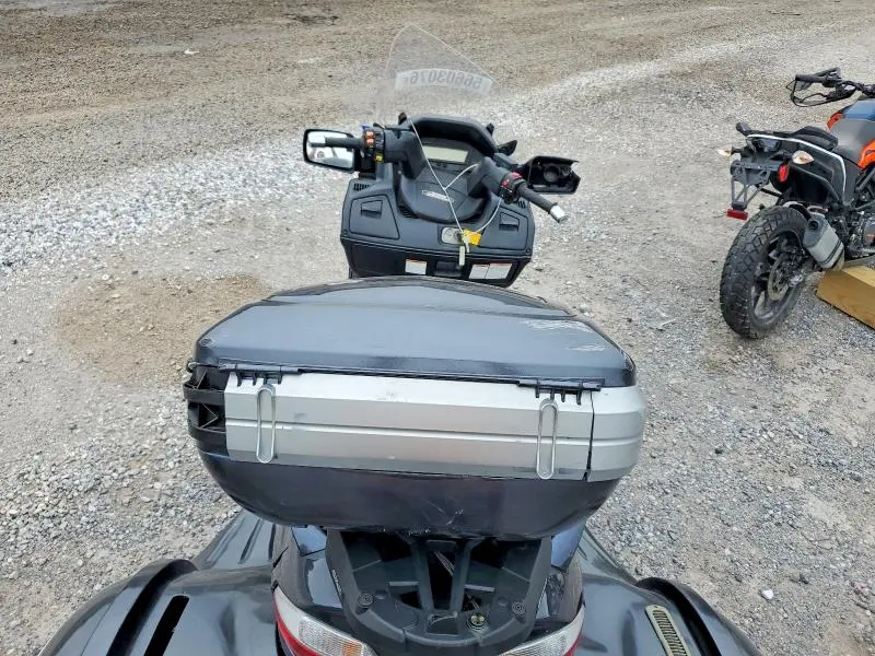 SUZUKI SCOOTER 2012