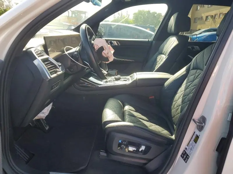 BMW X7 2025 VIN 5UX23EM09S9W48991