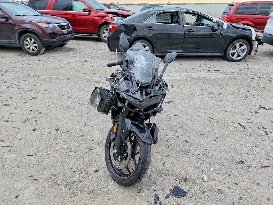 YAMAHA YZF600 2015