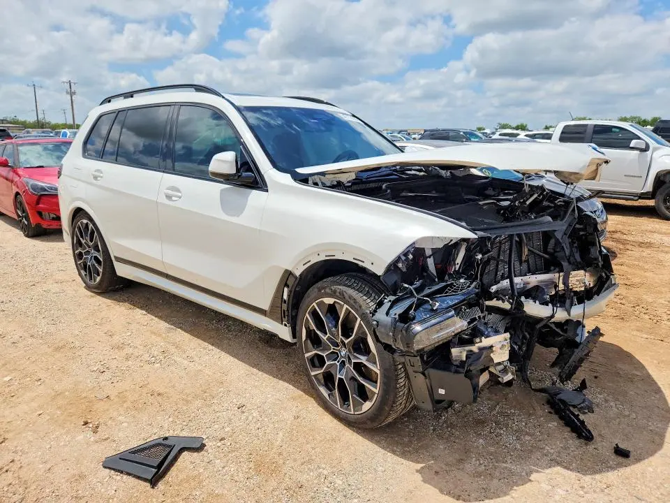 BMW X7 2026 VIN 5UX23EM03T9218133