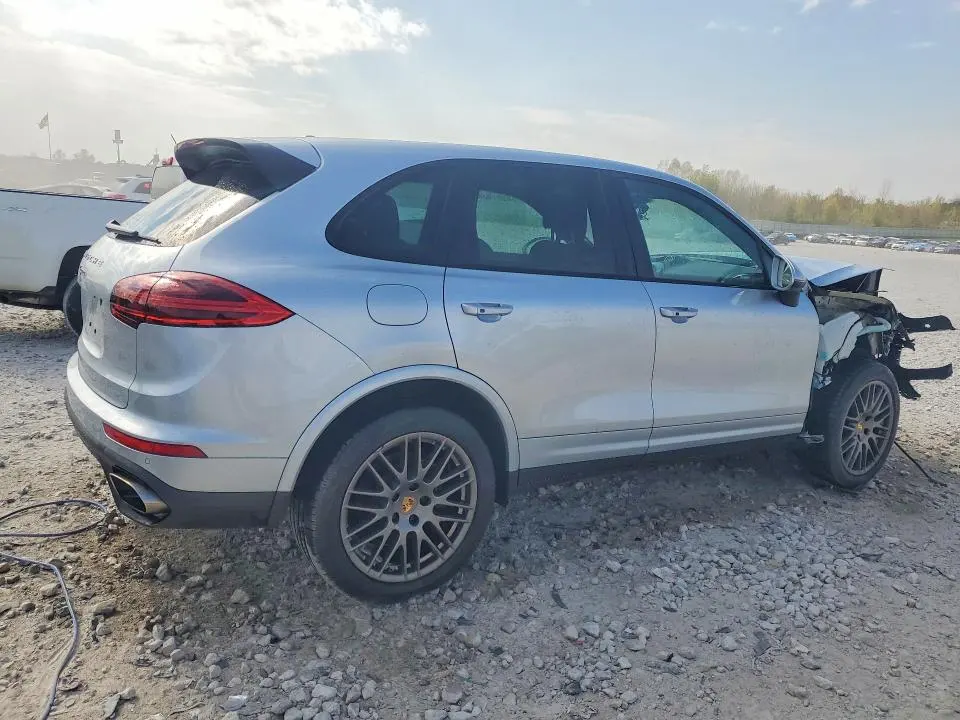 PORSCHE CAYENNE 2017 VIN WP1AA2A23HKA86481