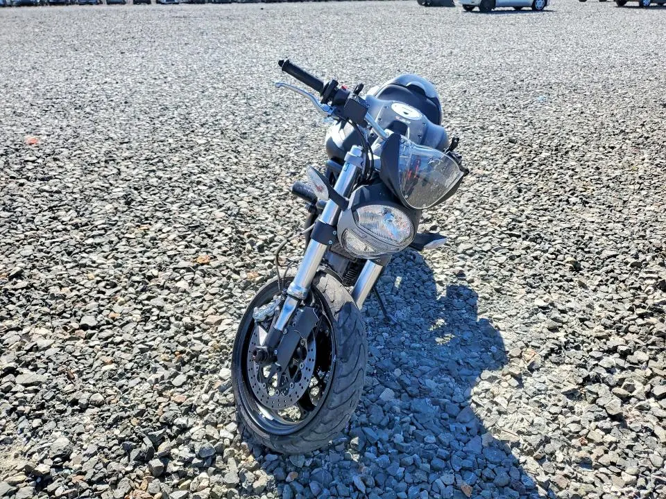 DUCATI MONSTER 2012