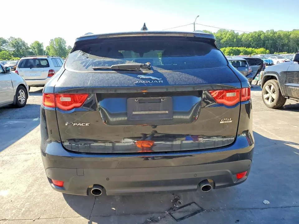JAGUAR F-PACE 2018 VIN SADCK2FX0JA324122