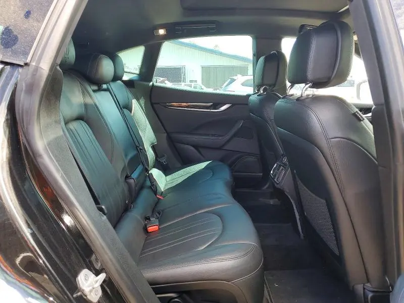 MASERATI ALL OTHER 2018 VIN ZN661YUA2JX301305