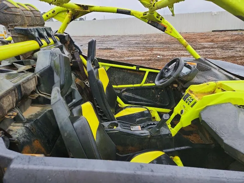 CAN-AM SIDEBYSIDE 2020