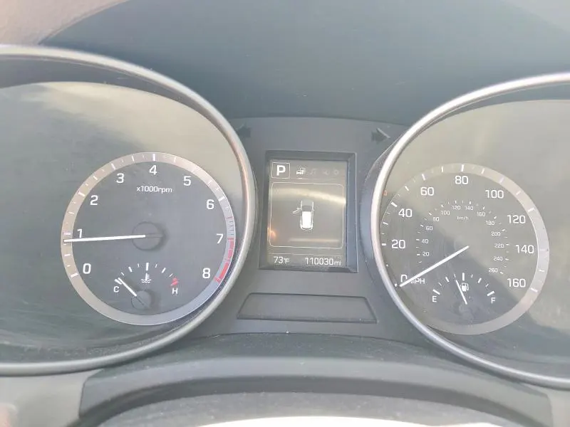 HYUNDAI SANTA FE 2018 VIN 5NMZTDLB0JH065547