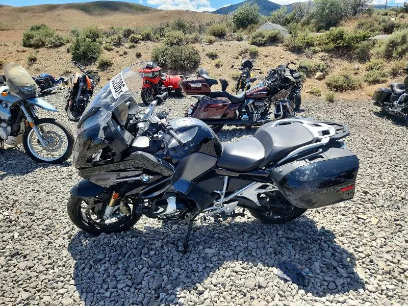 BMW MOTORCYCLE 2022