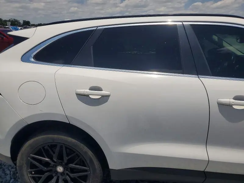JAGUAR F-PACE 2018 VIN SADCK2FN0JA241434