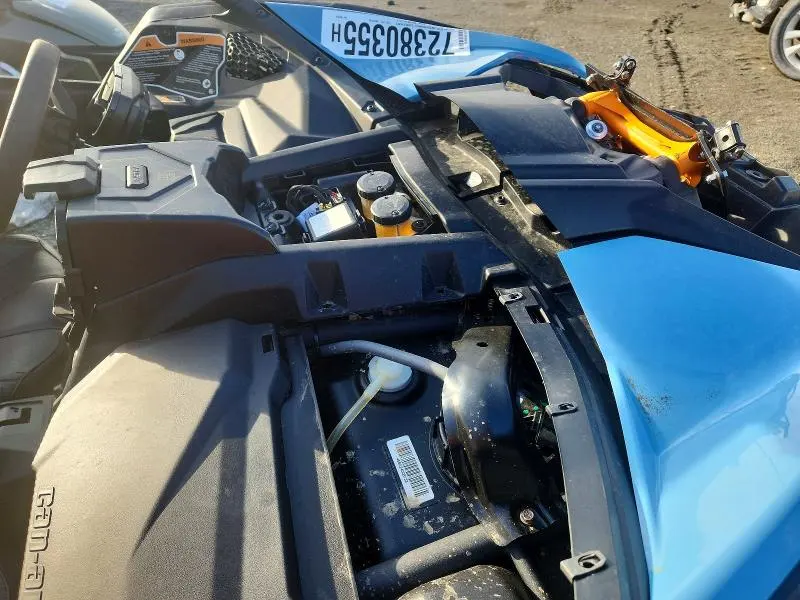 CAN-AM MAVERICK 2025